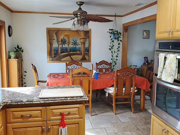 802 Acacia Ave #2 — Photo 7