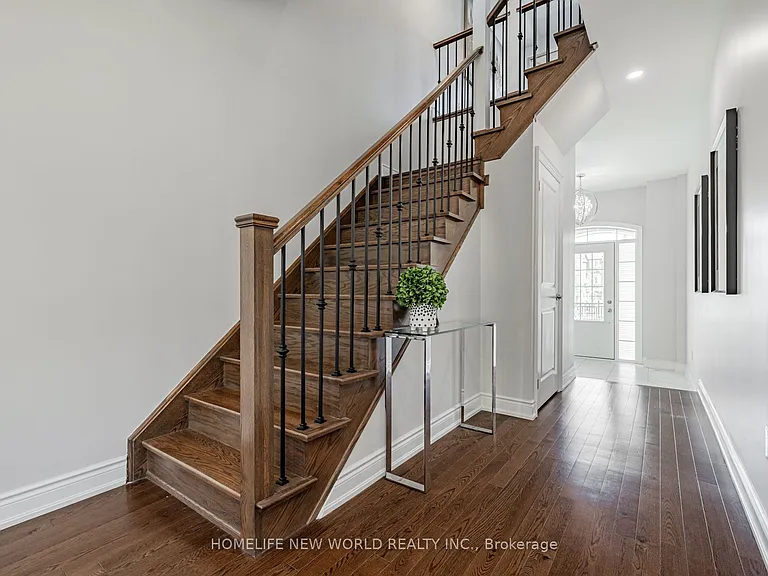 77 Glazebrook Dr — Photo 9