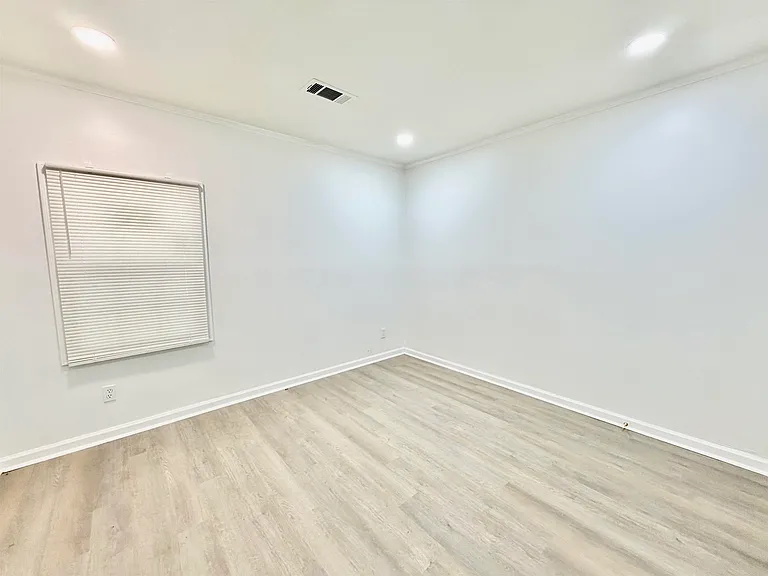 3800 E Mallory Ave — Photo 13