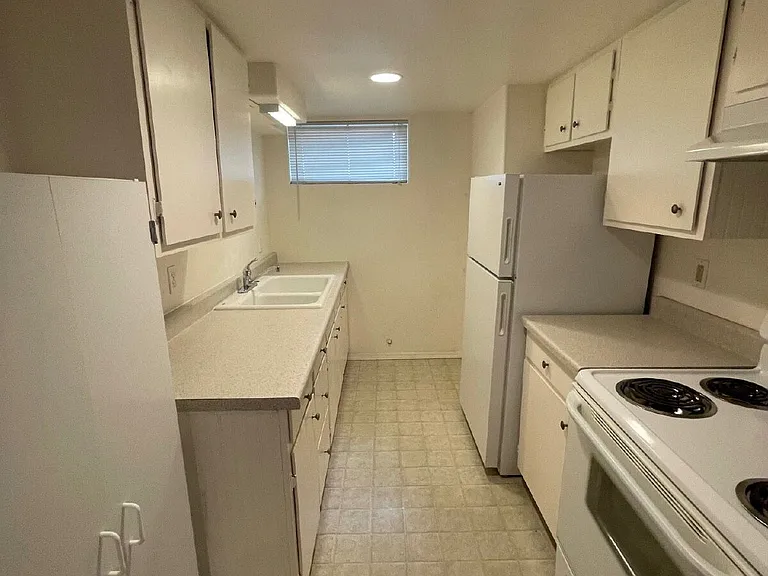 1911 Kincaid St #6 — Photo 9