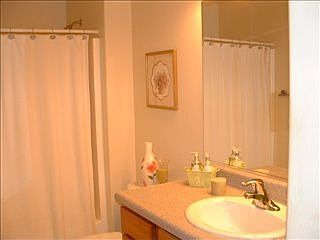 5th image of 71 N Shore Dr APT 2