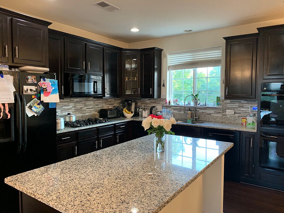 2nd image of 10254 Whitworth Ln
