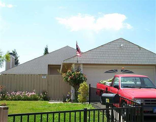 1st image of 2231 N Lynbrook Dr