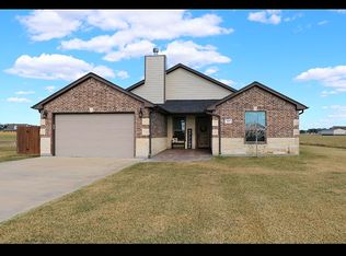 908 Quarter Horse Trl, Angleton, TX 77515