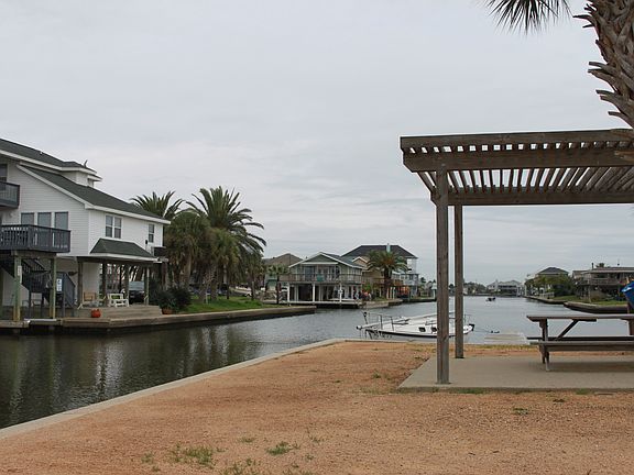 4th image of 16630 Jean Lafitte
