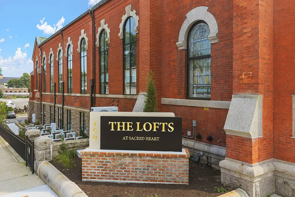 Sacred Heart Lofts — Photo 2