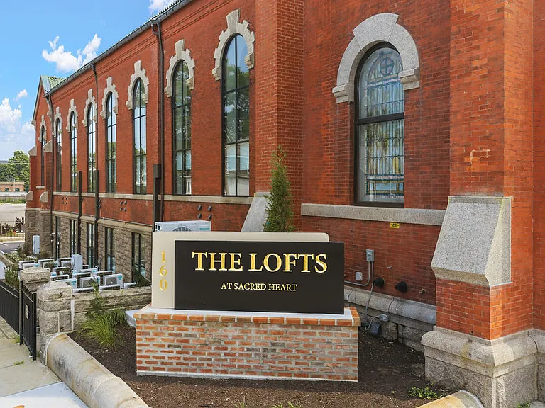 Sacred Heart Lofts — Photo 2