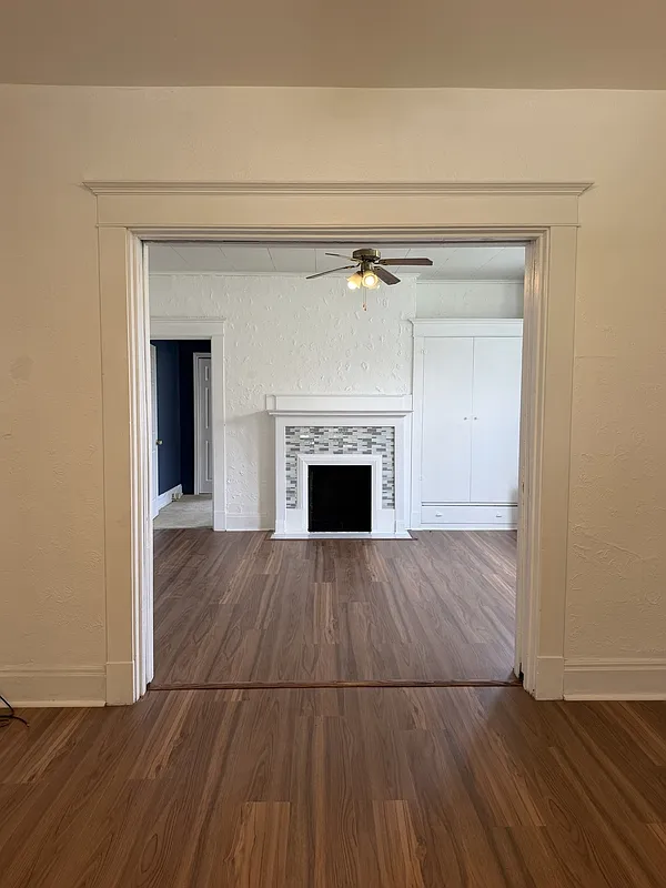 3 bed, 2.0 bath, 2504 sqft, $1,750 — Photo 4