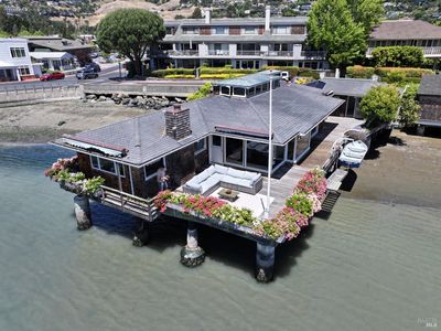2 Beach Road, Tiburon, CA, 94920