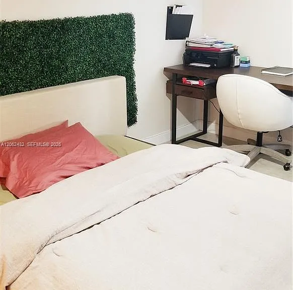 6886 N Kendall Dr #D202 — Photo 11