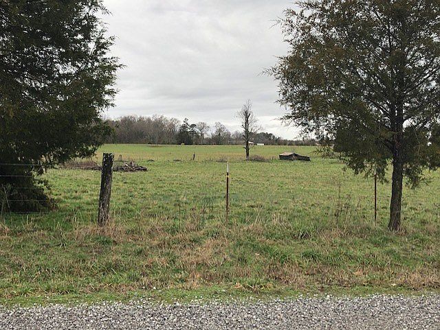 2nd image of Country Ln