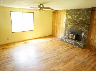 32870 S Fernwood Hill Ln, Molalla, OR 97038