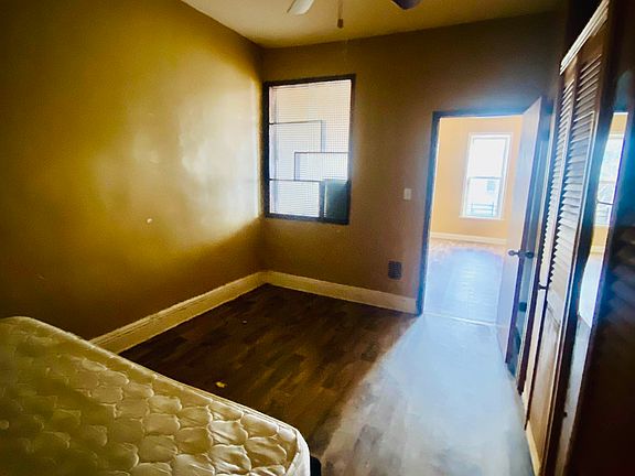 5th image of 1422 Hancock St Floor 2