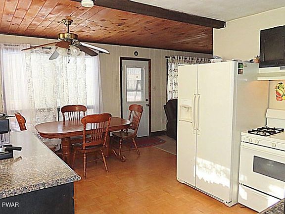 5th image of 37 Grandview Dr