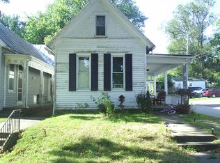 1220 Chestnut St, Quincy, IL 62301