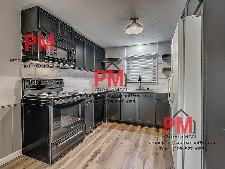 132 NW 80th St — Photo 24
