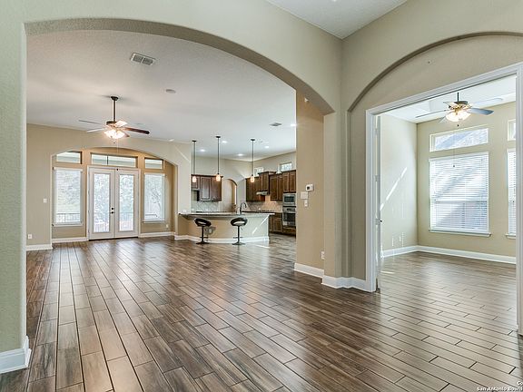 5th image of 3822 Gran Heights