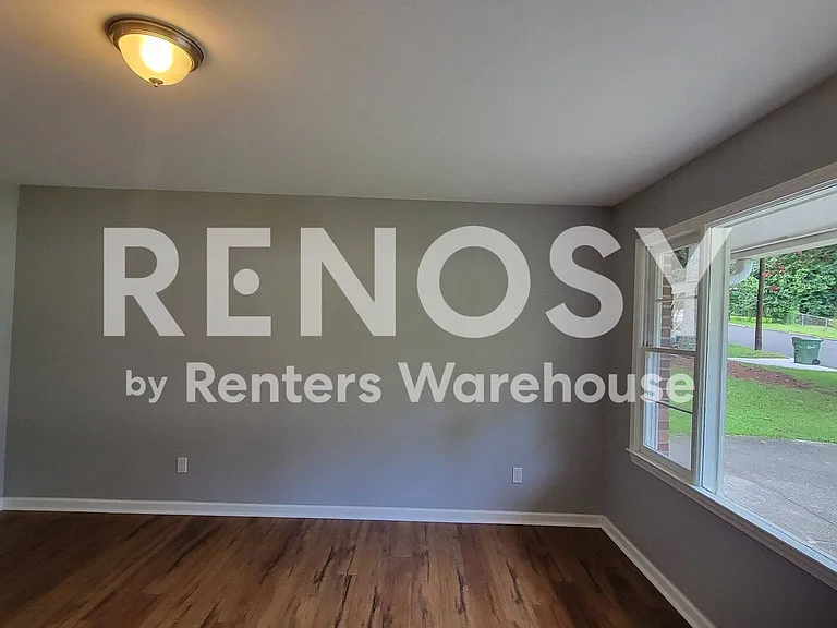 141 Ellendale Ln NW — Photo 9