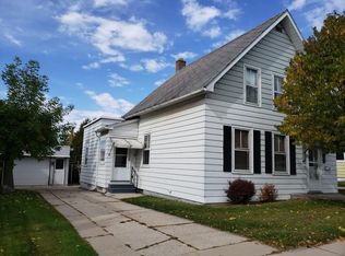 530 N 10th St, Manitowoc, WI 54220