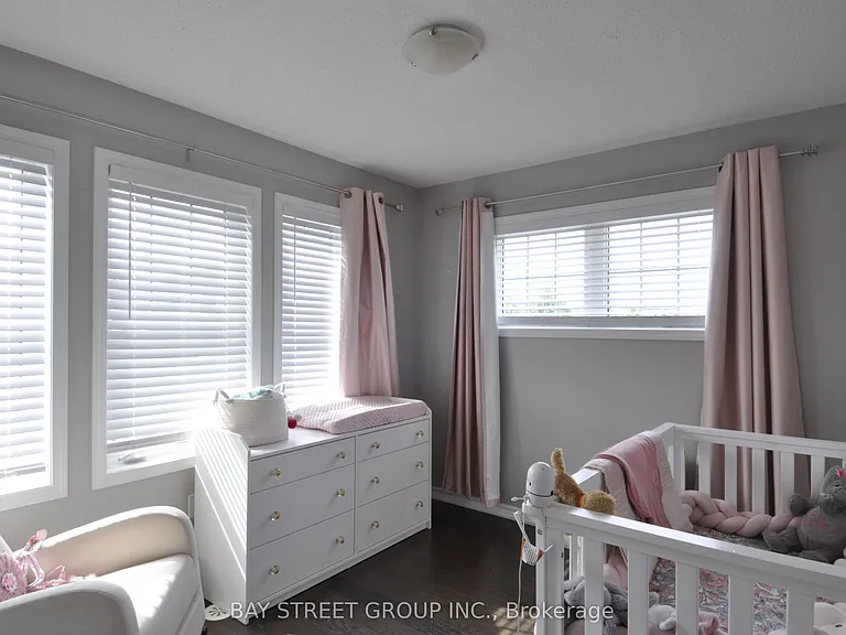265 Ellen Davidson Dr #5 — Photo 11