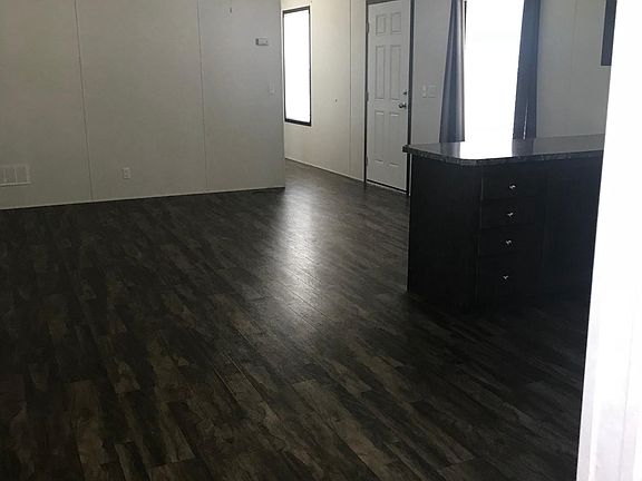 Kitchen / Living room