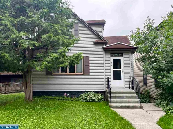 714 Hayes St, Eveleth, MN 55734