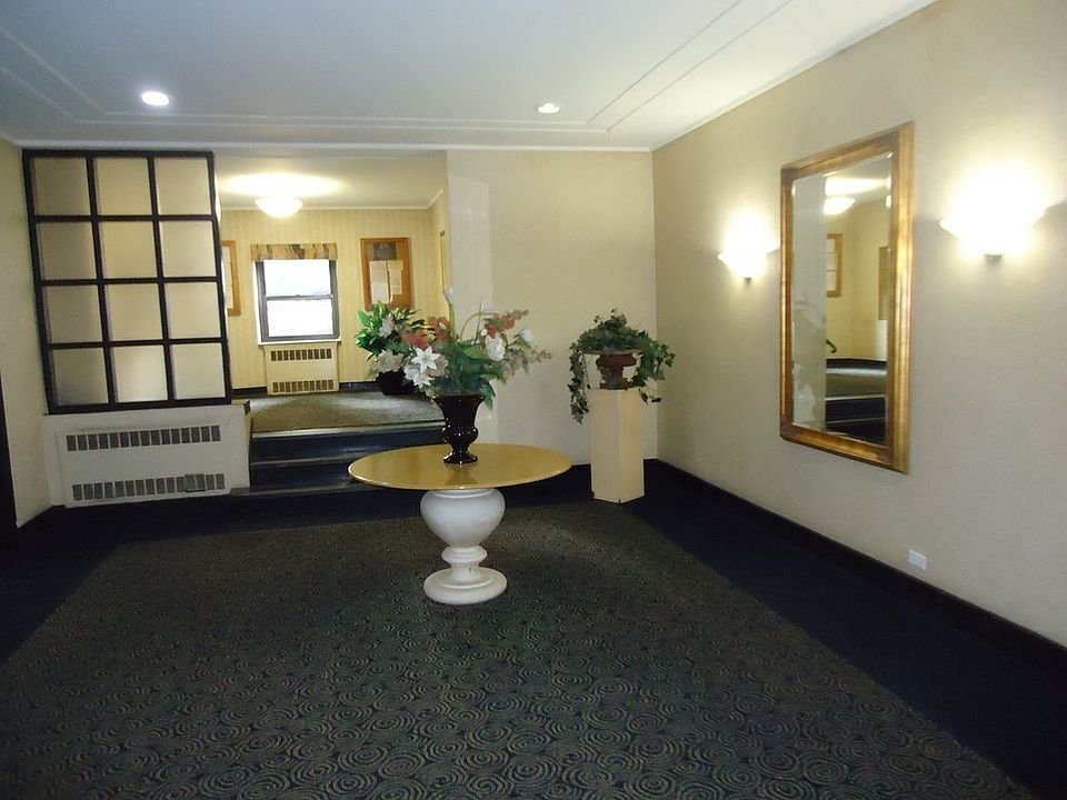 2nd image of 12325 82nd Ave APT 5G
