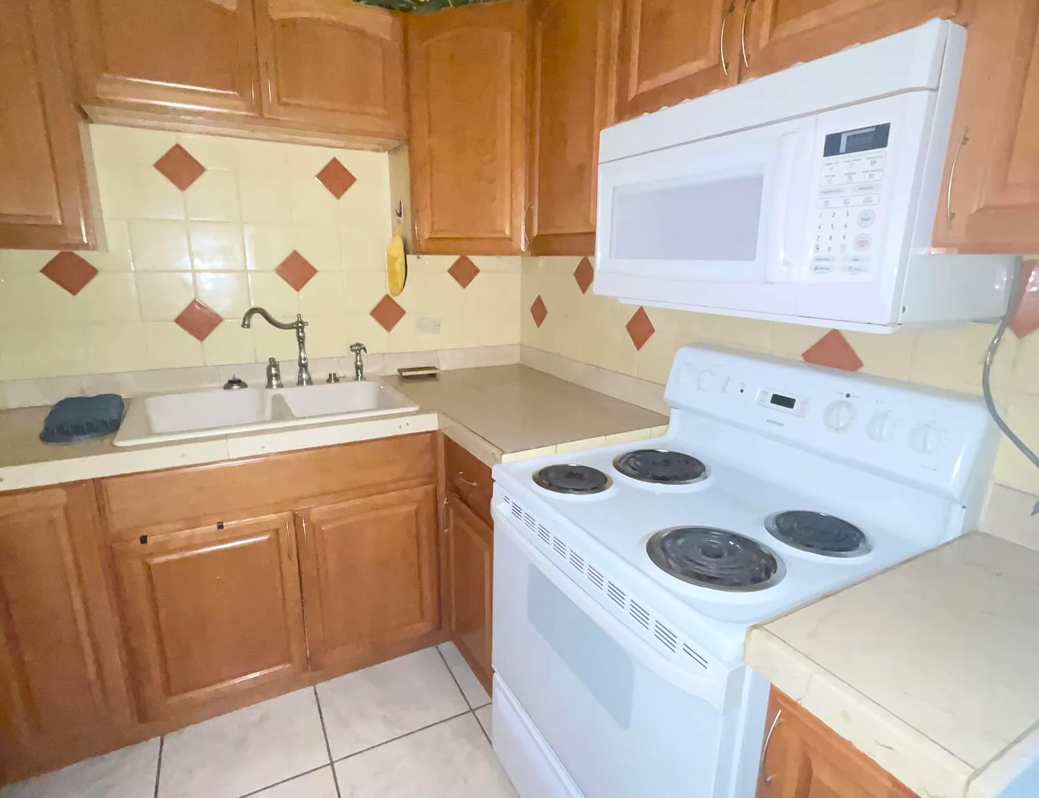 2 bed, $2,300 — Photo 3