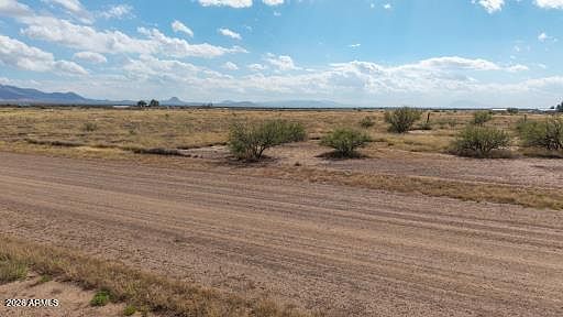 4th image of E Via Ocotillo #688