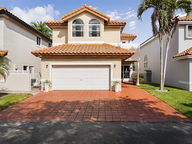 5230 NW 104th Ct — Photo 24