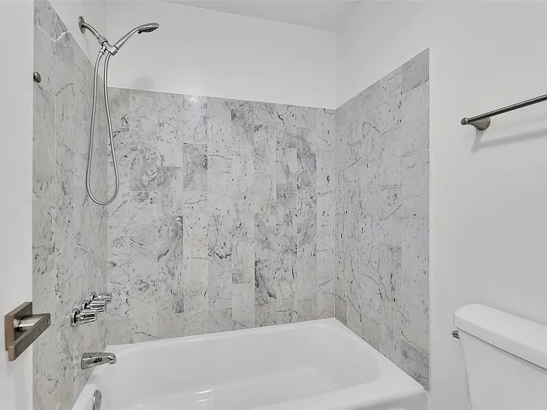 6413 Bay Club Dr #3 — Photo 14