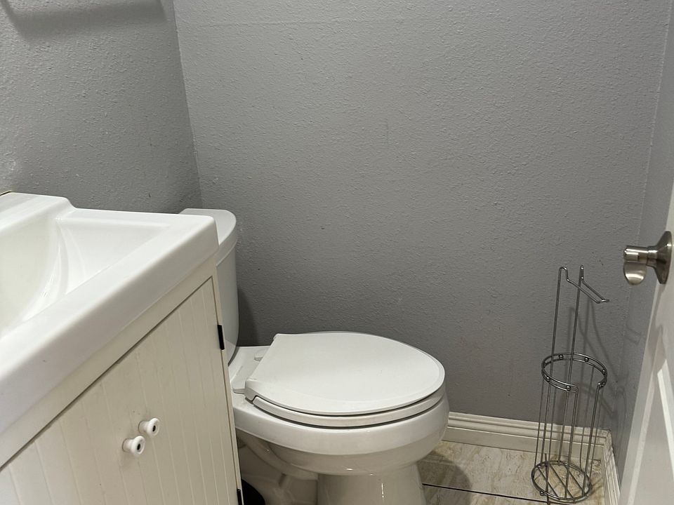 2nd image of 17343 San Luis St
