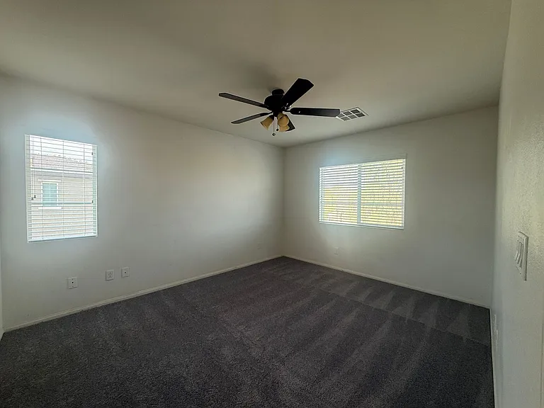 4957 Harold St — Photo 25