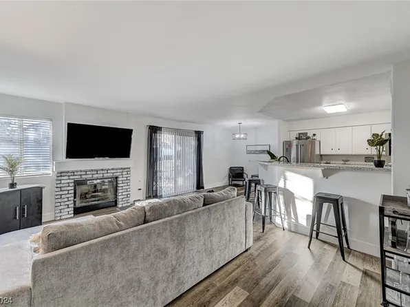 636 Yacht Harbor Dr Unit 102, Las Vegas, NV 89145