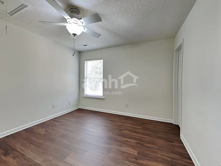 6016 Glen Way Dr — Photo 18
