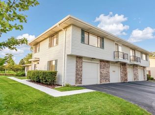 935 Shattuck Ln #935, Schaumburg, IL 60194