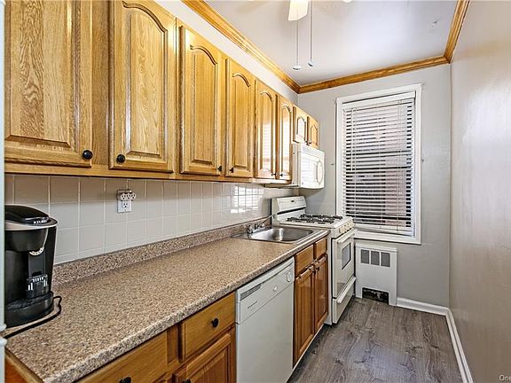 5th image of 16 N Broadway APT 4J