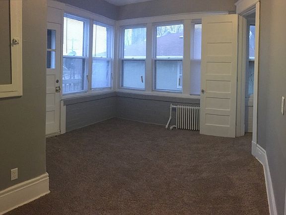 5th image of 624 Como Ave APT 3