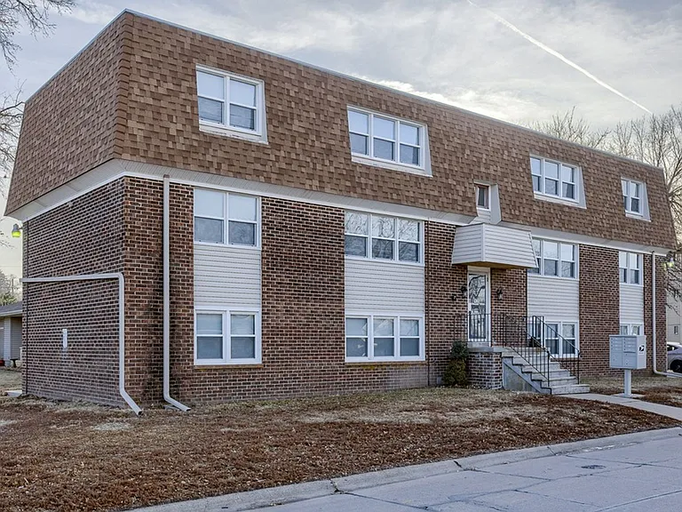135 E Sheridan St #4 — Photo 25