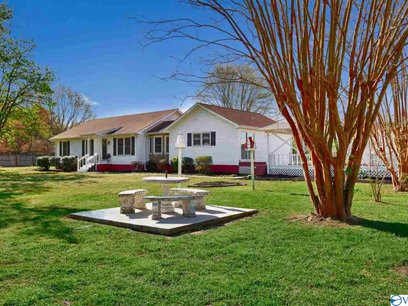 3214 Bobo Section Rd, Hazel Green, AL 35750