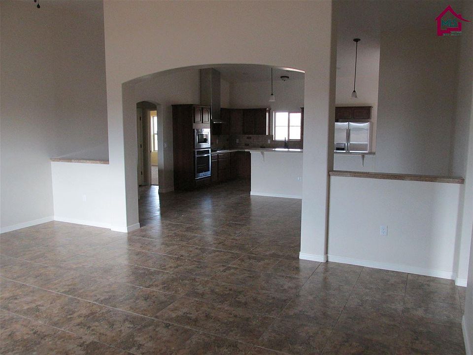 1st image of 5110 Desert Park Ave