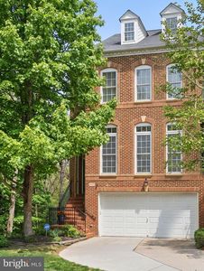 7046 Mundy Point Ct, Fort Belvoir, VA, 22060