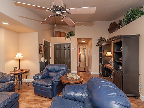 5th image of 5501 Monica St