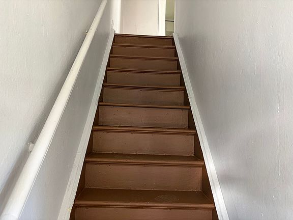 2nd image of 90 Fairbanks St