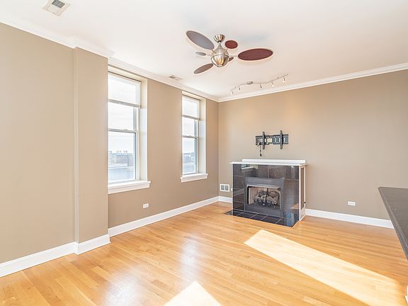 2nd image of 2700 W Belmont Ave Unit 503