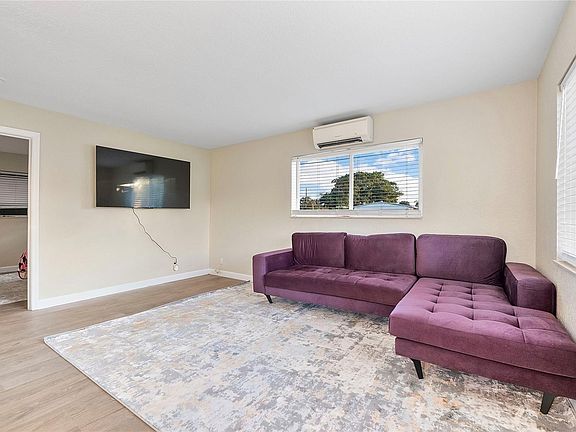 4th image of 1800 NE 24th Avenue