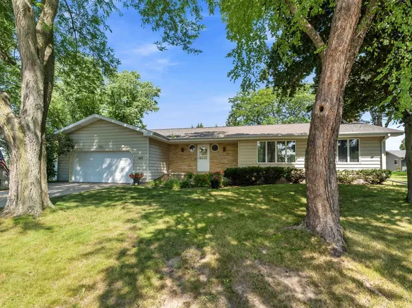 425 College Ct, Beaver Dam, WI 53916