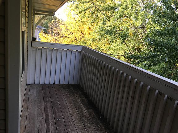 2nd image of 5414 S 112th Plz APT 302
