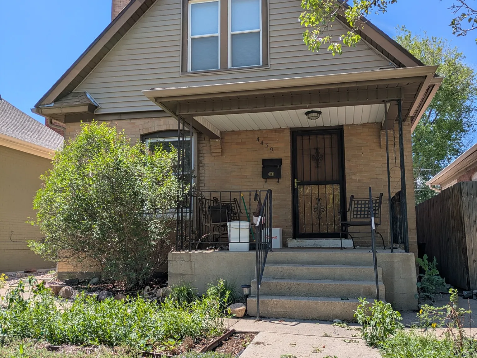 3 bed, 1910 sqft, $950 — Photo 2