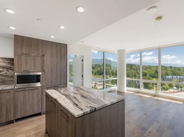 680 Seylynn Cres #1702, North Vancouver, BC V7J 0B5